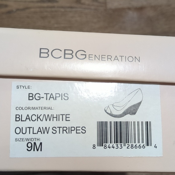 BCBGeneration Striped Espadrilles, 9 New - Picture 5 of 6